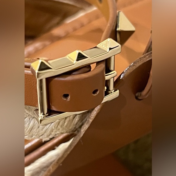 Valentino Garavani Opanka Rockstud Espadrille Sandals Size 39 - Picture 10 of 16